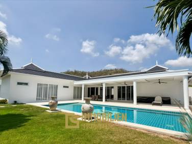 Exclusive 4 Bedroom Villa with Private Pool in Falcon Hill Hua Hin