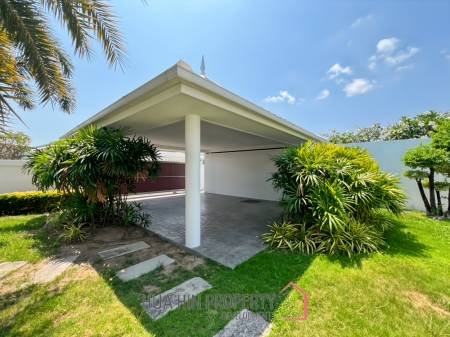 Exclusive 4 Bedroom Villa with Private Pool in Falcon Hill Hua Hin