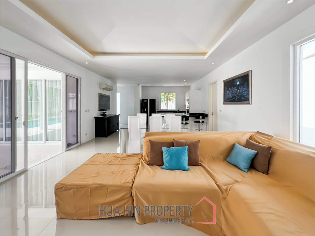 Exclusive 4 Bedroom Villa with Private Pool in Falcon Hill Hua Hin