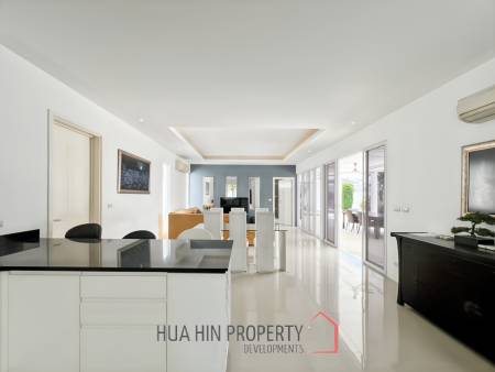 Exclusive 4 Bedroom Villa with Private Pool in Falcon Hill Hua Hin