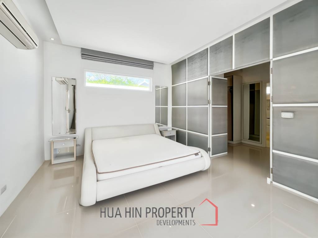 Exclusive 4 Bedroom Villa with Private Pool in Falcon Hill Hua Hin