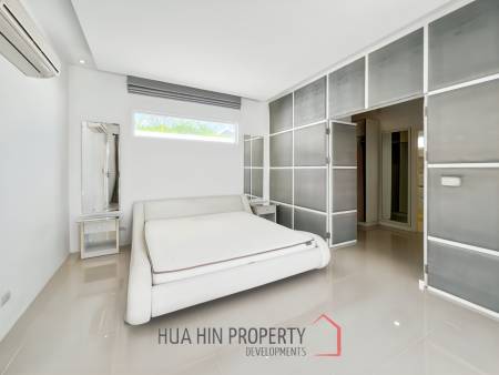 Exclusive 4 Bedroom Villa with Private Pool in Falcon Hill Hua Hin