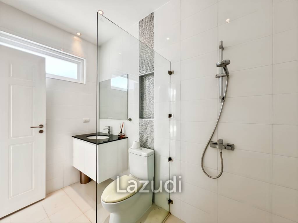 Exclusive 4 Bedroom Villa with Private Pool in Falcon Hill Hua Hin