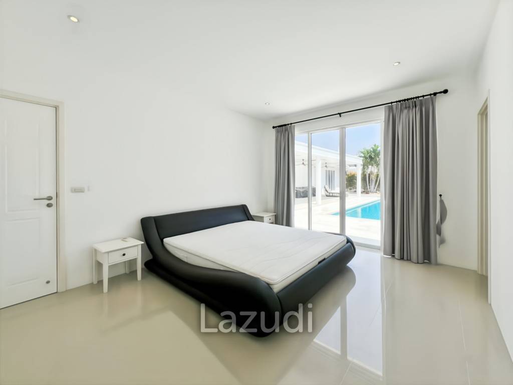 Exclusive 4 Bedroom Villa with Private Pool in Falcon Hill Hua Hin