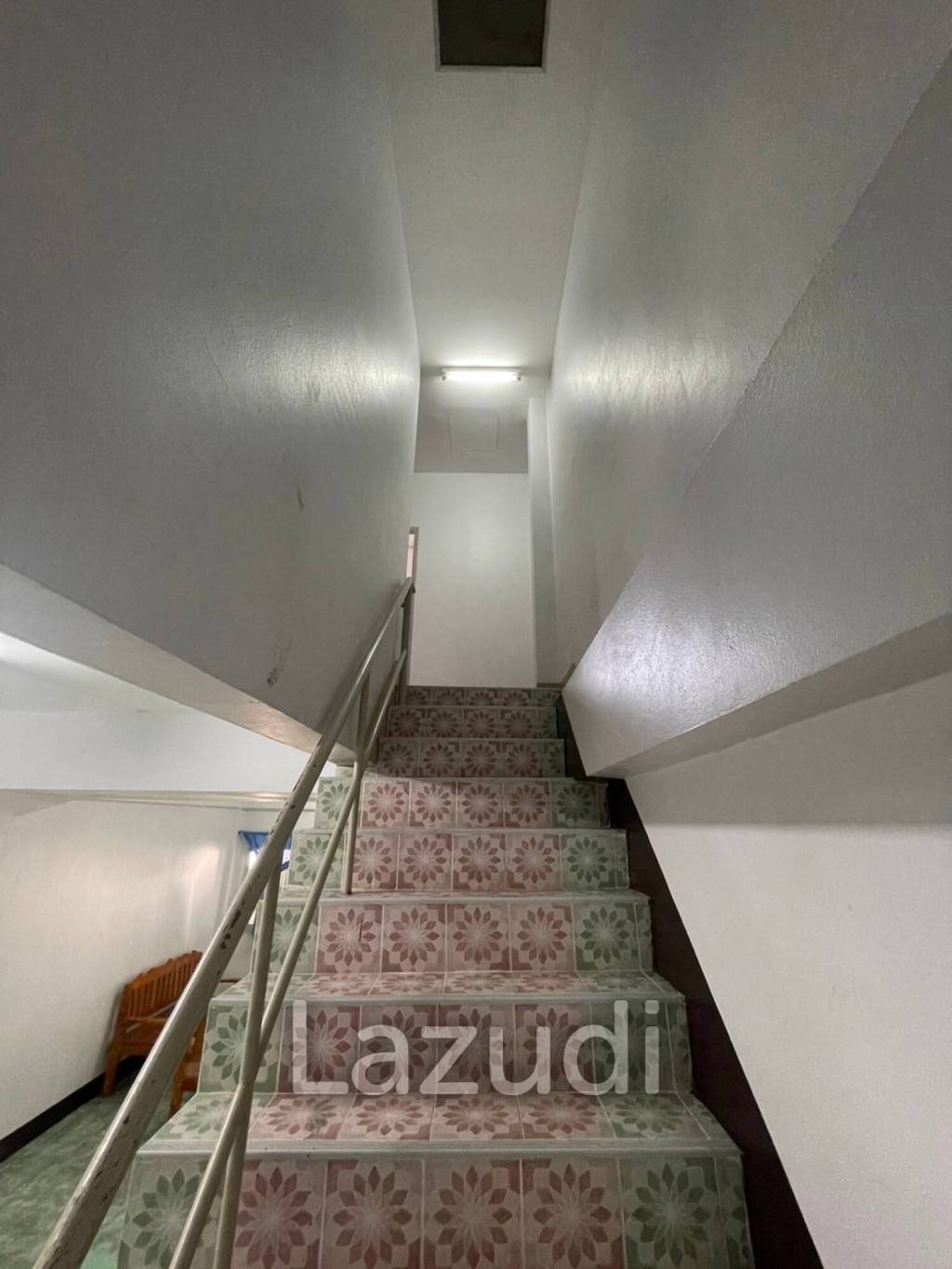 2 Bedrooms Townhouse For Sale in Fah Thai Project