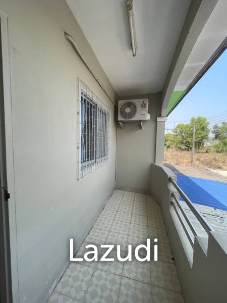 2 Bedrooms Townhouse For Sale in Fah Thai Project
