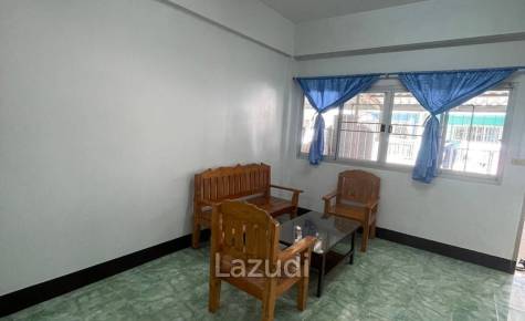 2 Bedrooms Townhouse For Sale in Fah Thai Project