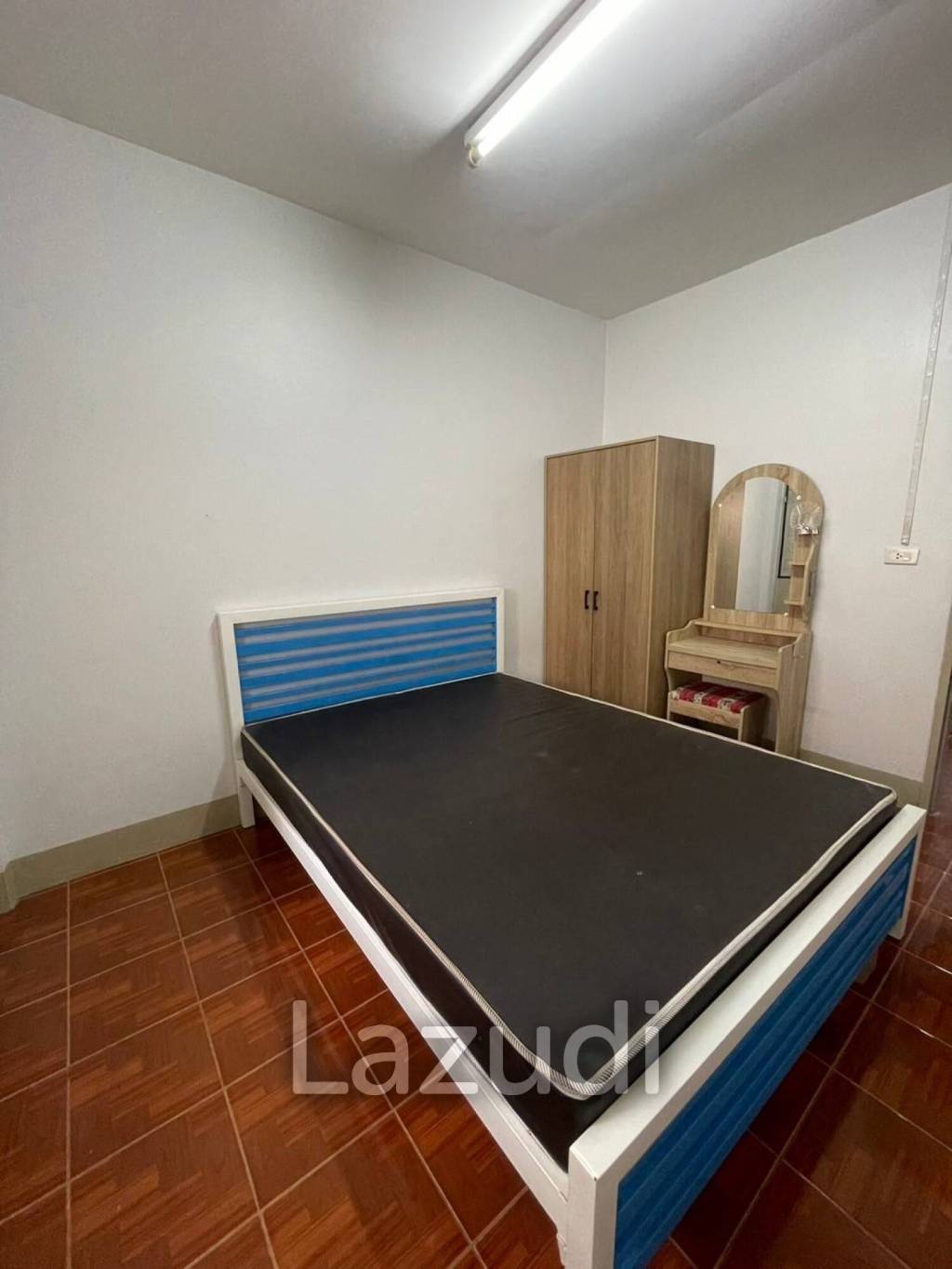 2 Bedrooms Townhouse For Sale in Fah Thai Project