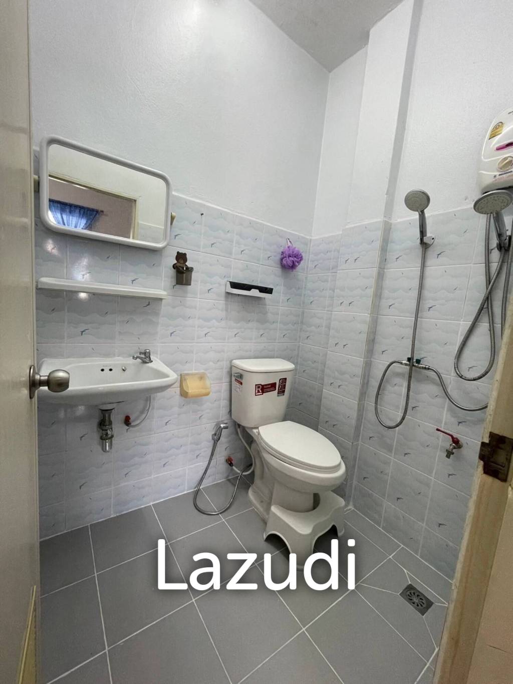 2 Bedrooms Townhouse For Sale in Fah Thai Project