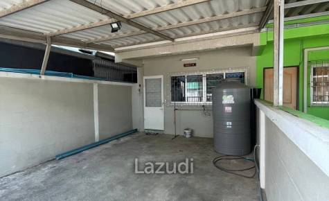 2 Bedrooms Townhouse For Sale in Fah Thai Project