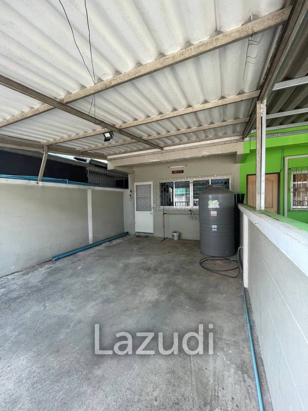 2 Bedrooms Townhouse For Sale in Fah Thai Project