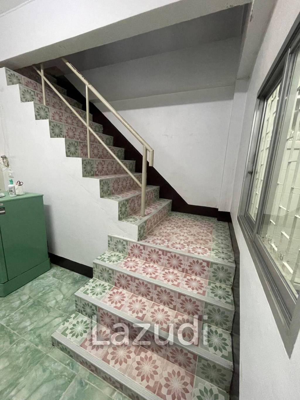 2 Bedrooms Townhouse For Sale in Fah Thai Project