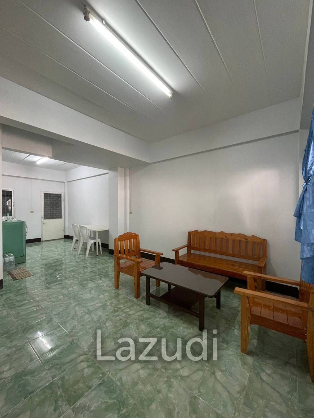 2 Bedrooms Townhouse For Sale in Fah Thai Project