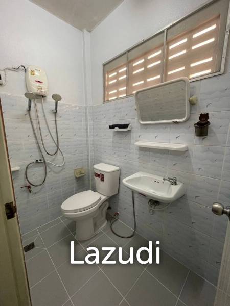 2 Bedrooms Townhouse For Sale in Fah Thai Project