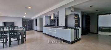 3 Beds 3 Baths 224 SQ.M. Hyde Park Residence 1