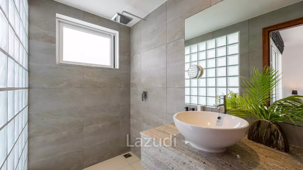 A Private Luxury Retreat with Stunning Ocean Views