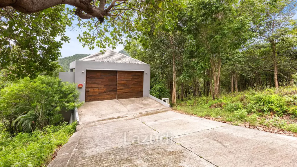 A Private Luxury Retreat with Stunning Ocean Views
