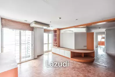 3 Bedroom 2 Bathroom 114 SQ.M Silom Suite