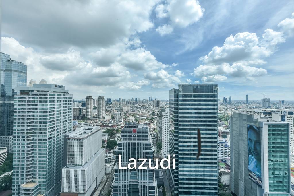 3 Bedroom 2 Bathroom 114 SQ.M Silom Suite