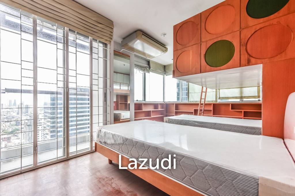3 Bedroom 2 Bathroom 114 SQ.M Silom Suite