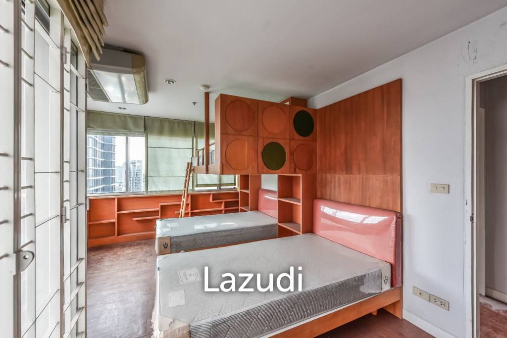 3 Bedroom 2 Bathroom 114 SQ.M Silom Suite