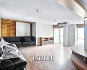 3 Bedroom 2 Bathroom 114 SQ.M Silom Suite