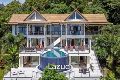 A Luxurious Hillside Retreat with Breathtaking Ocean Views