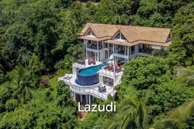 A Luxurious Hillside Retreat with Breathtaking Ocean Views