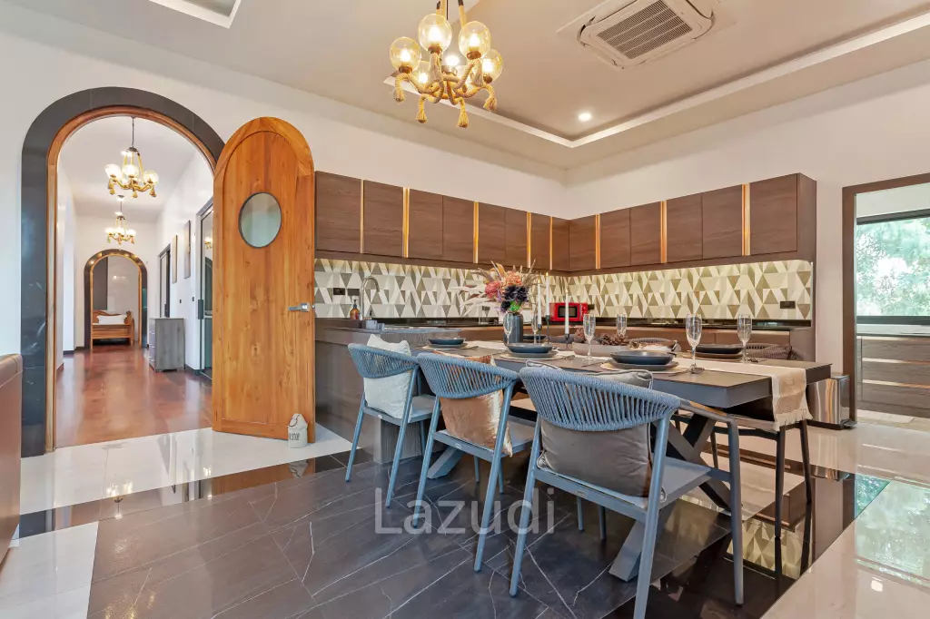 5 Beds 6 Baths 200 SQ.M. Luxury Pool Villa