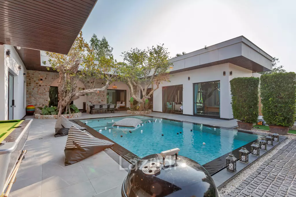 5 Beds 6 Baths 200 SQ.M. Luxury Pool Villa