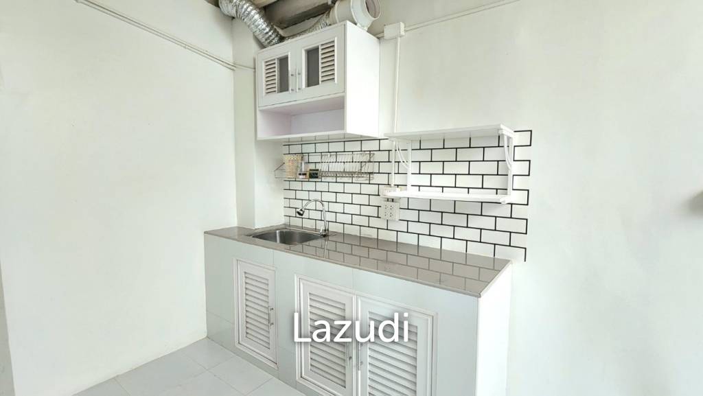 ขายทาวน์เฮ้าส์ 2 ห้องนอน ในโครงการโกลเด้น วิลเลจ บ้านดู่