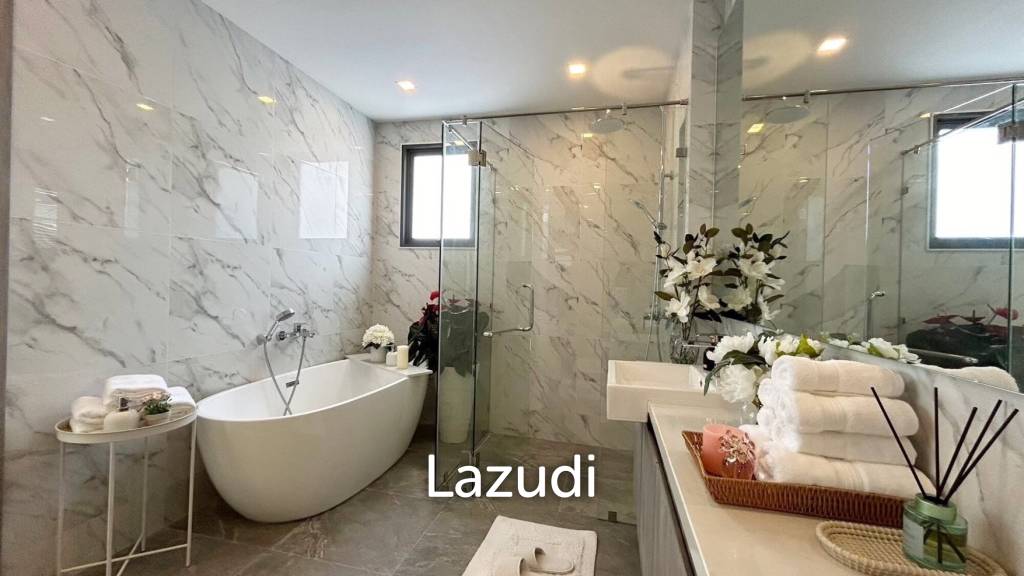 Luxurious 4-Bedroom 407.9 SQ.M Villa in Layan Chak Nok