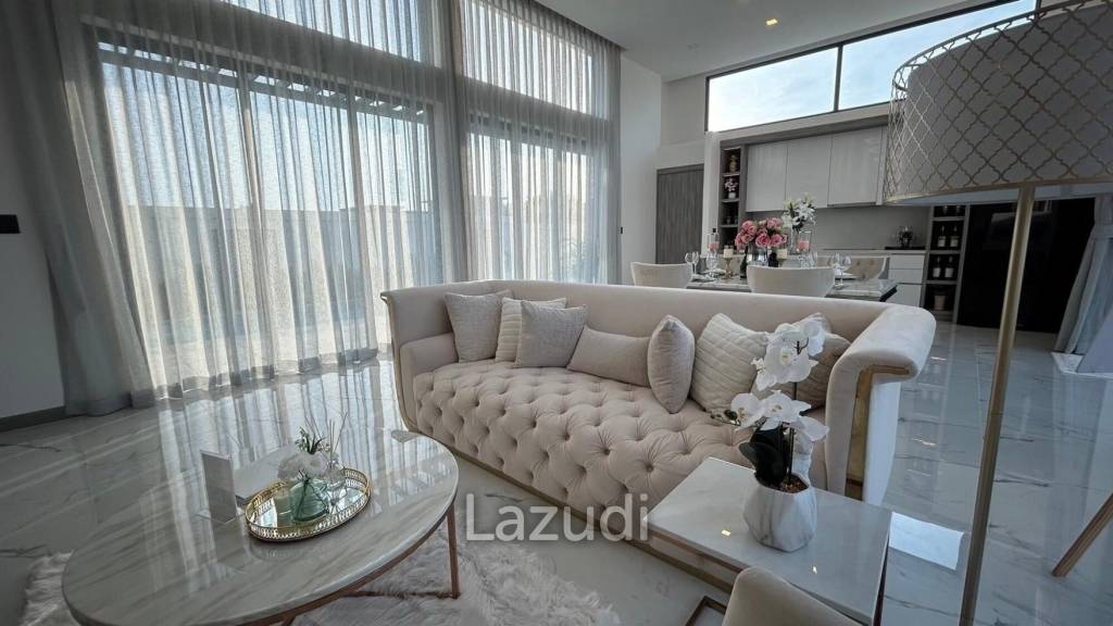 Luxurious 4-Bedroom 407.9 SQ.M Villa in Layan Chak Nok