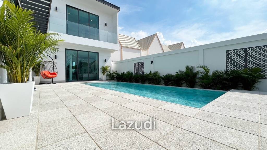 Luxurious 4-Bedroom 407.9 SQ.M Villa in Layan Chak Nok