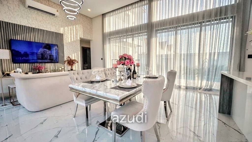 Luxurious 4-Bedroom 407.9 SQ.M Villa in Layan Chak Nok