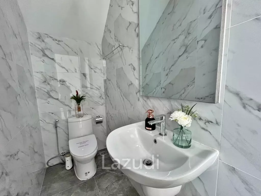 Luxurious 4-Bedroom 396.02 SQ.M Villa in Layan Chak Nok