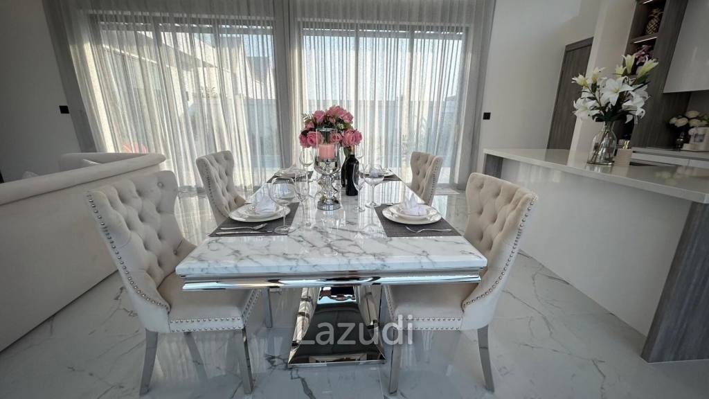 Luxurious 4-Bedroom 396.02 SQ.M Villa in Layan Chak Nok