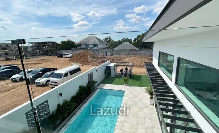 Luxurious 4-Bedroom 396.02 SQ.M Villa in Layan Chak Nok