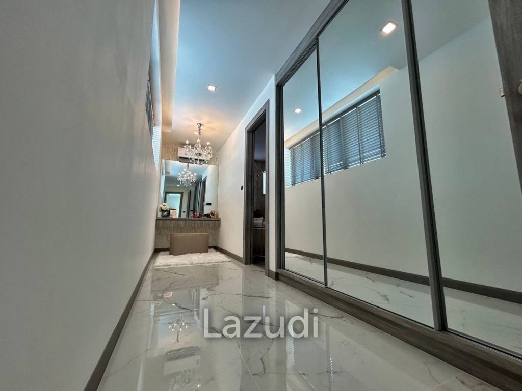 Luxurious 3-Bedroom 299.25 SQ.M Villa in Layan Chak Nok