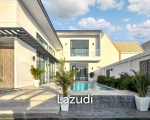 Luxurious 3-Bedroom 299.25 SQ.M Villa in Layan Chak Nok