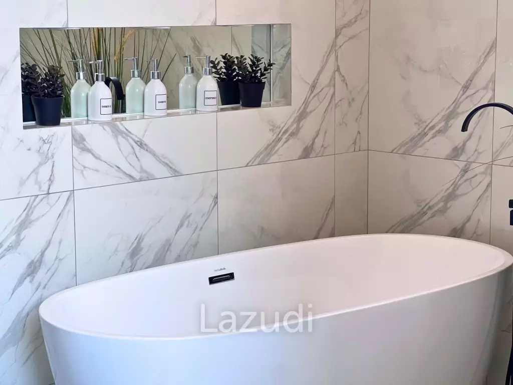 Luxurious 4-Bedroom 407.9 SQ.M Villa in Layan Chak Nok