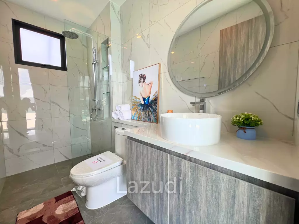 Luxurious 4-Bedroom 407.9 SQ.M Villa in Layan Chak Nok