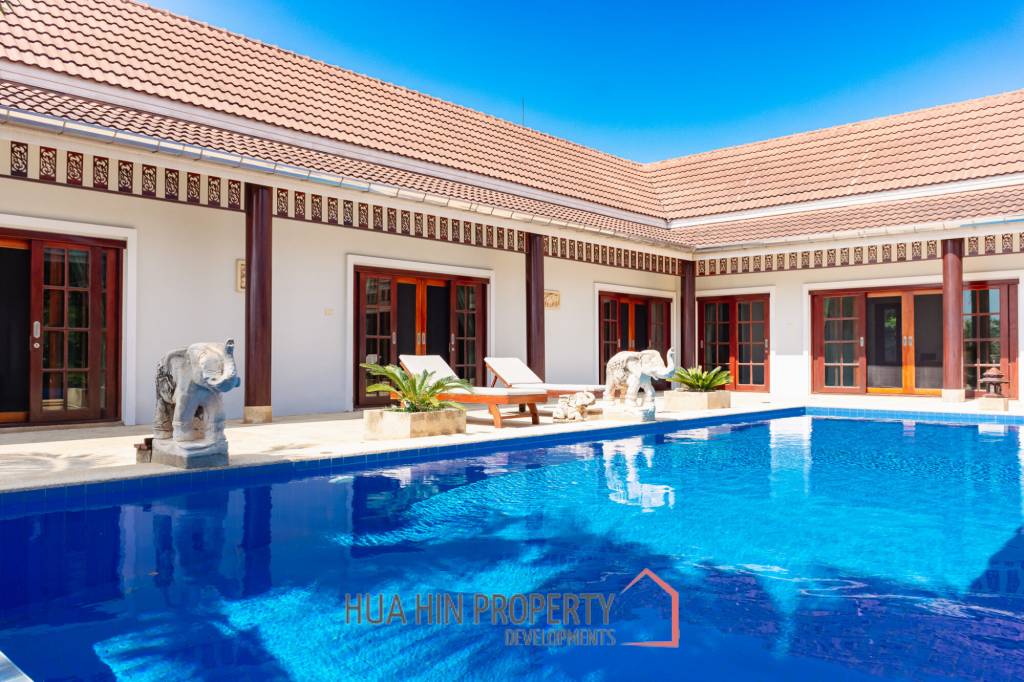 SMART HOUSE RESORT : 5 bed pool villa