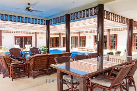 SMART HOUSE RESORT : 5 bed pool villa