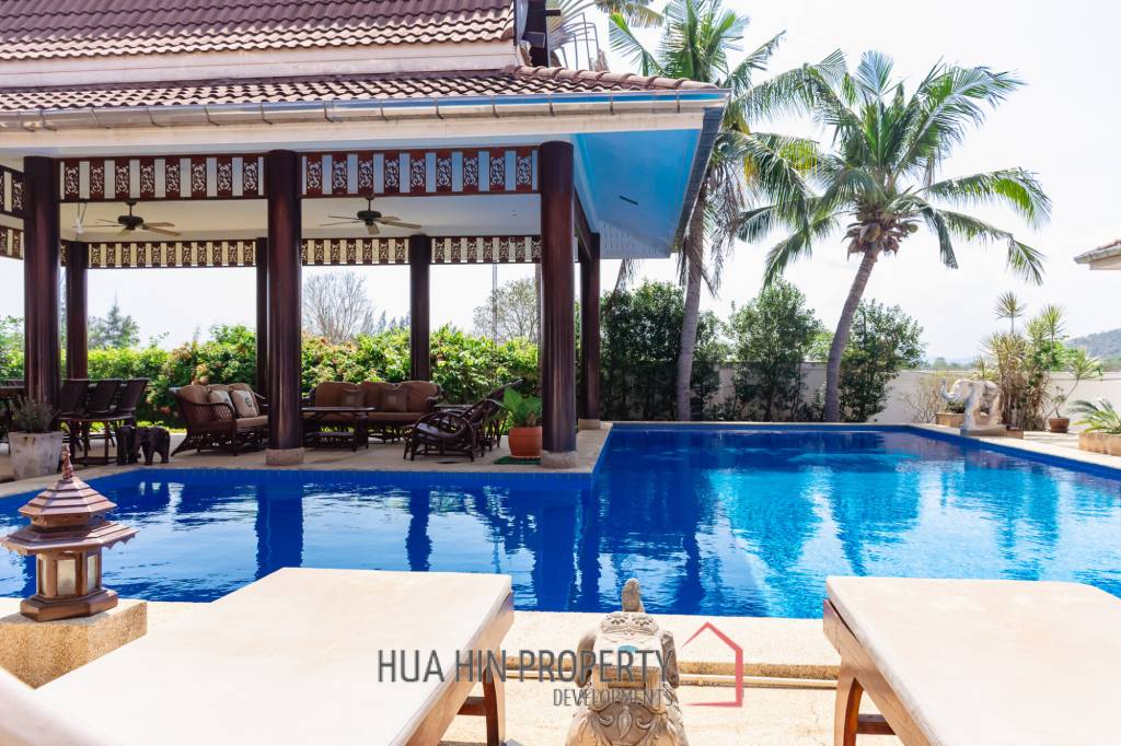 SMART HOUSE RESORT : 5 bed pool villa