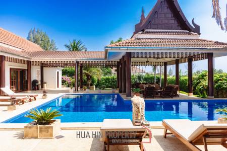 SMART HOUSE RESORT : 5 bed pool villa