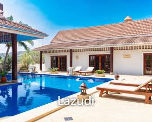 SMART HOUSE RESORT : 5 bed pool villa
