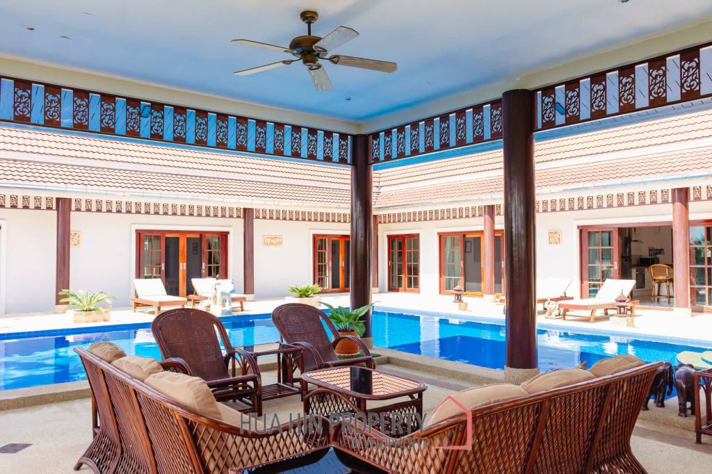 SMART HOUSE RESORT : 5 bed pool villa