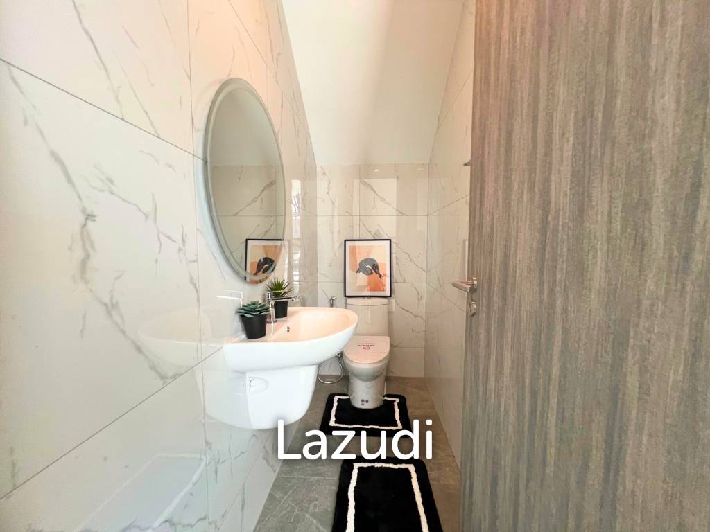 Luxurious 3-Bedroom 299.25 SQ.M Villa in Layan Chak Nok