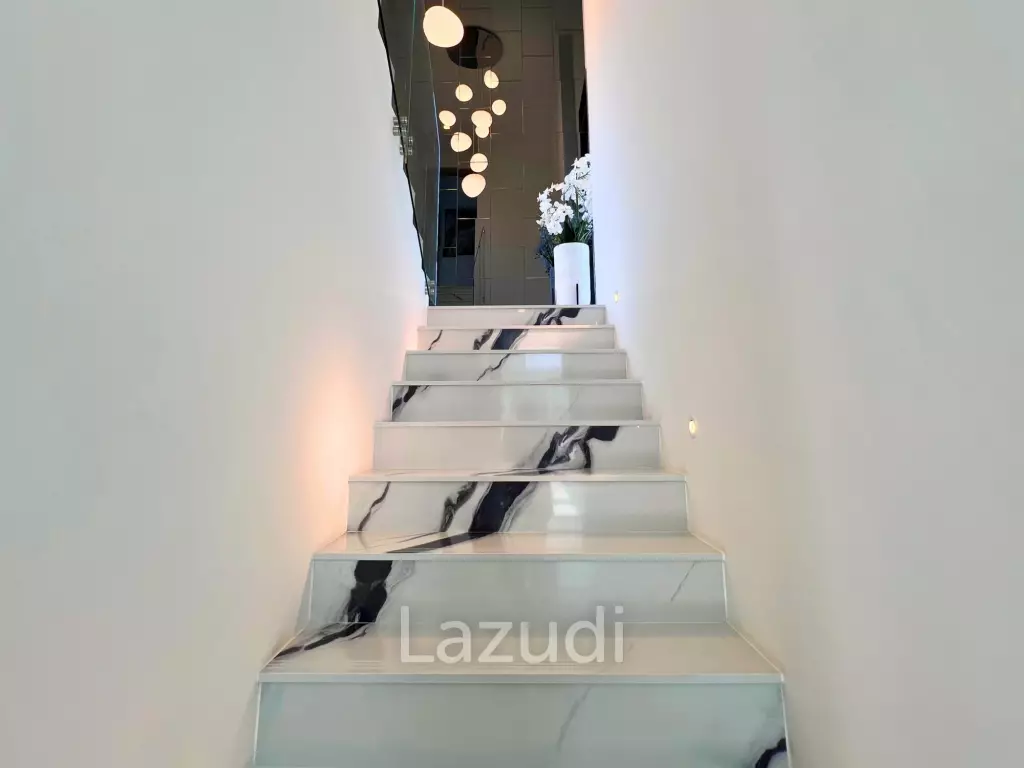 Luxurious 3-Bedroom 299.25 SQ.M Villa in Layan Chak Nok